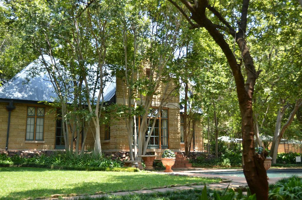 De Hoek Country Hotel Magaliesburg Buitenkant foto