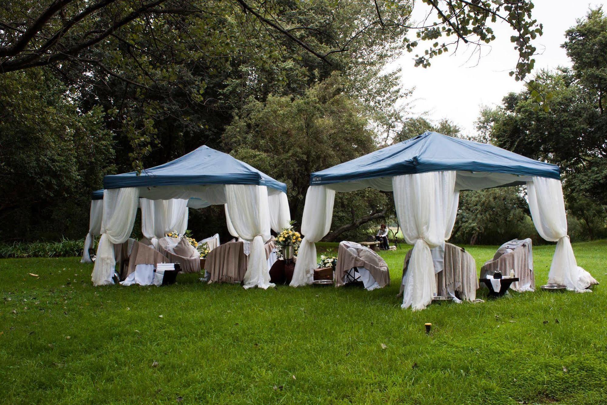 De Hoek Country Hotel Magaliesburg Buitenkant foto